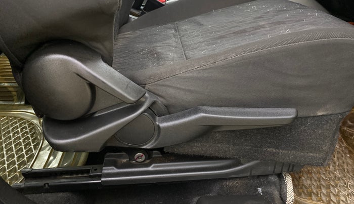 2016 Maruti Baleno ALPHA PETROL 1.2, Petrol, Manual, 44,216 km, Driver Side Adjustment Panel