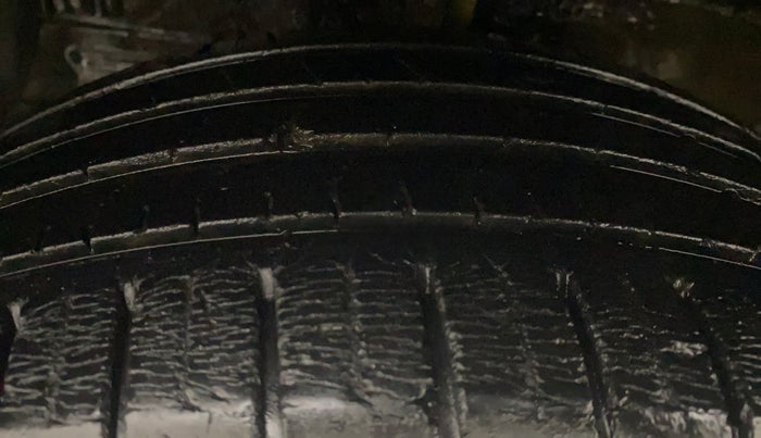 2016 Maruti Ciaz ZXI+, Petrol, Manual, 35,951 km, Left Front Tyre Tread