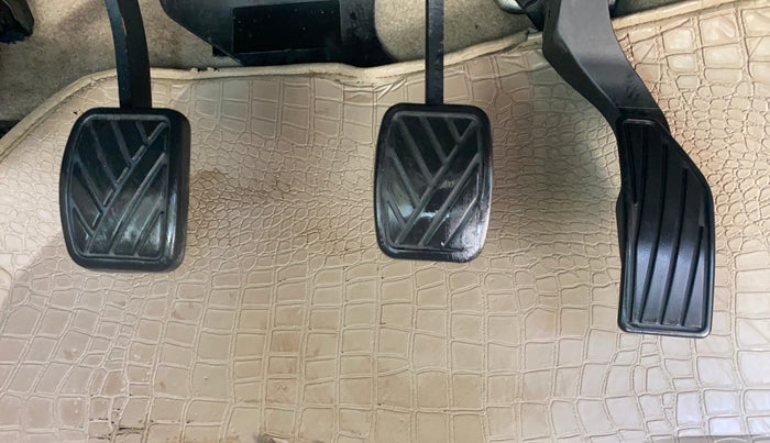 2016 Maruti Ciaz ZXI+, Petrol, Manual, 35,951 km, Pedals