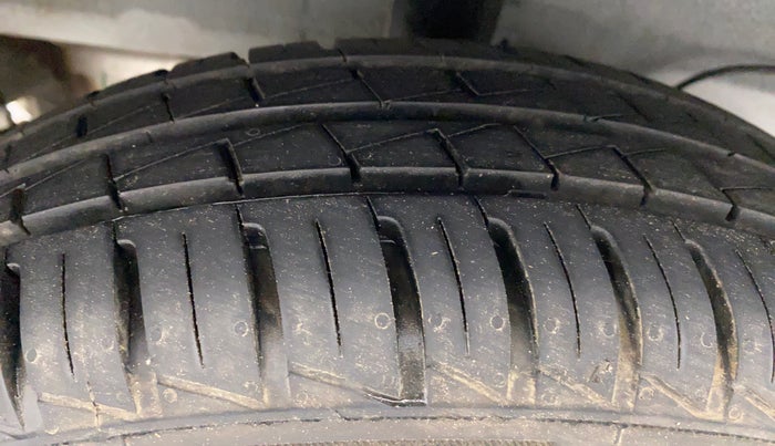 2022 Hyundai NEW SANTRO SPORTZ EXECUTIVE MT CNG, CNG, Manual, 2,077 km, Right Rear Tyre Tread