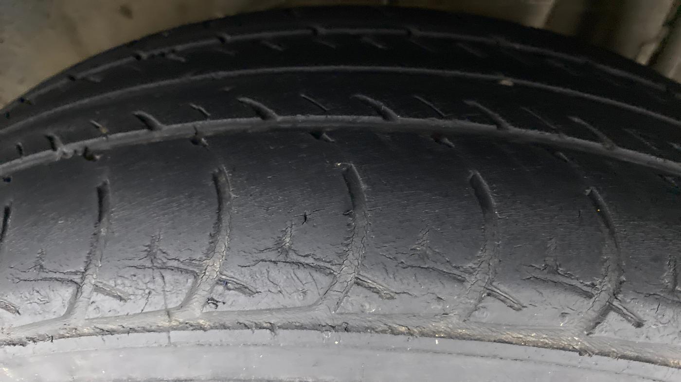 2015 Nissan Micra Active XV S, Petrol, Manual, 37,186 km, Left Rear Tyre Tread