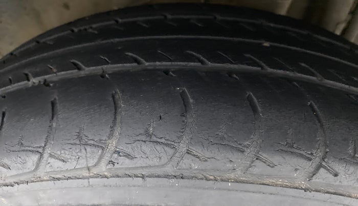 2015 Nissan Micra Active XV S, Petrol, Manual, 37,186 km, Left Rear Tyre Tread