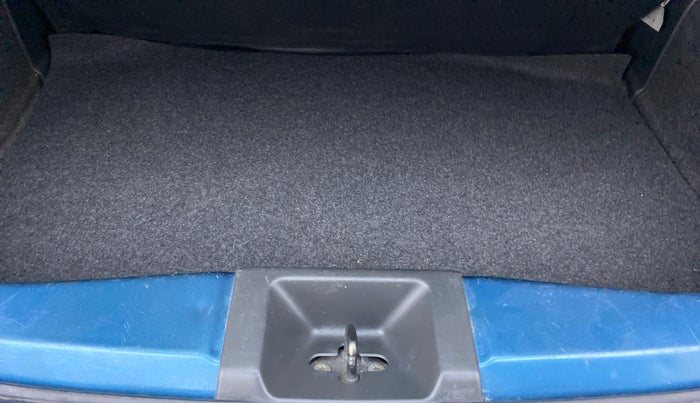 2015 Nissan Micra Active XV S, Petrol, Manual, 37,186 km, Boot Inside