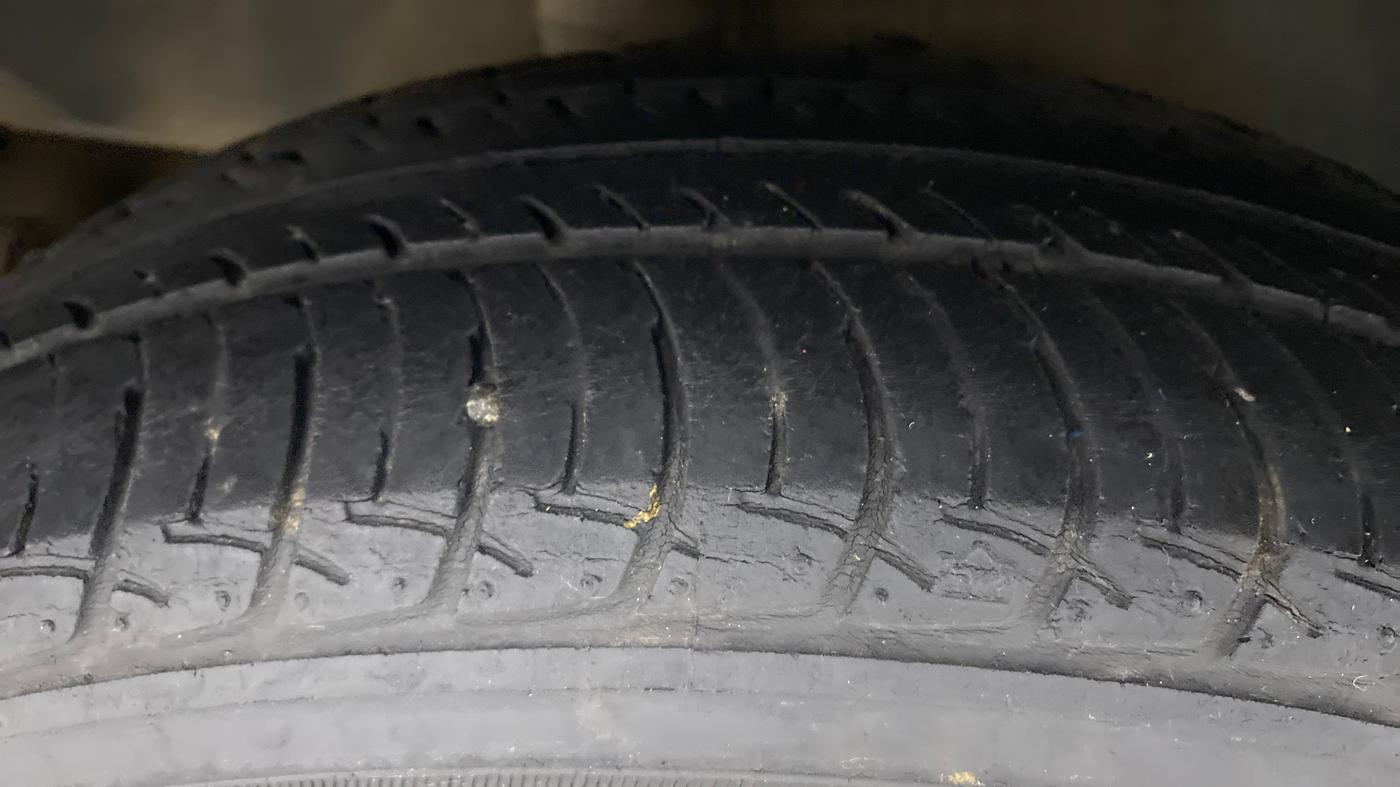 2015 Nissan Micra Active XV S, Petrol, Manual, 37,186 km, Right Rear Tyre Tread