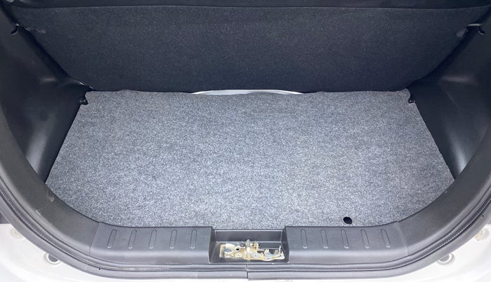 2021 Maruti Alto LXI, Petrol, Manual, 2,469 km, Boot Inside