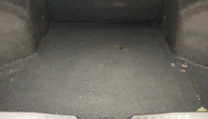 2015 Maruti Ciaz VDI +, Diesel, Manual, 75,134 km, Boot Inside