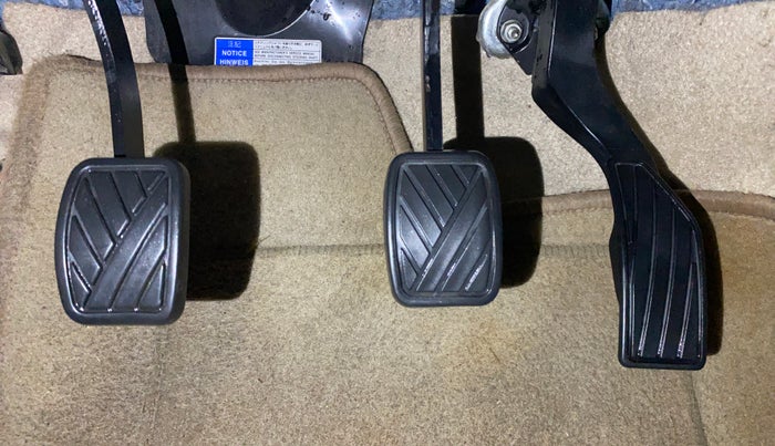 2015 Maruti Ciaz VDI +, Diesel, Manual, 75,134 km, Pedals