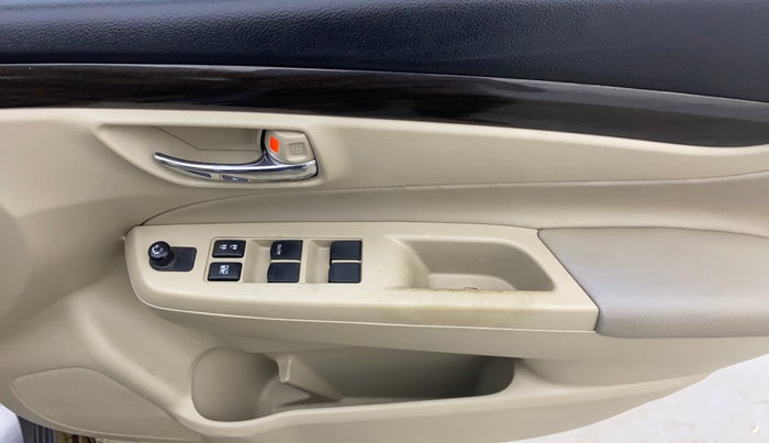 2015 Maruti Ciaz VDI +, Diesel, Manual, 75,134 km, Driver Side Door Panels Control