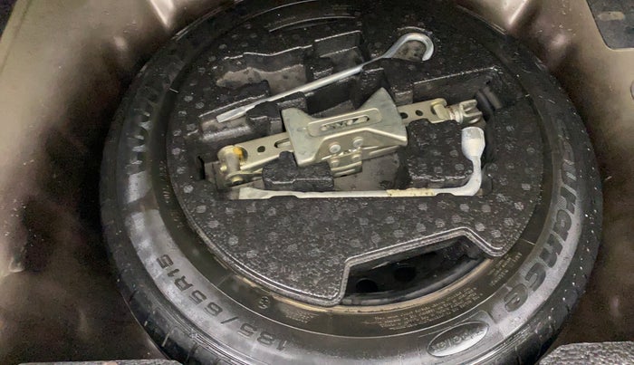 2015 Maruti Ciaz VDI +, Diesel, Manual, 75,134 km, Spare Tyre