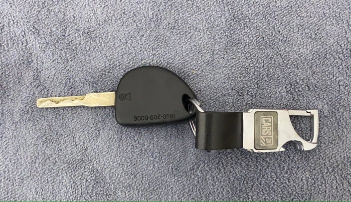 2018 Mahindra Scorpio S11 2WD, Diesel, Manual, 44,363 km, Key Close Up