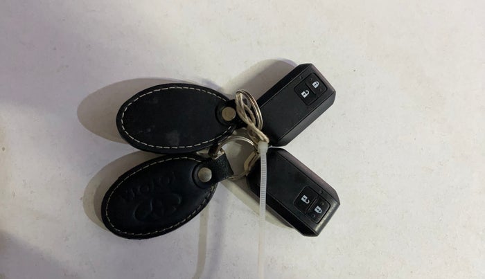 2019 Toyota Glanza G, Petrol, Manual, 35,522 km, Key Close Up