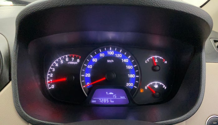 2015 Hyundai Xcent SX 1.2 (O), Petrol, Manual, 72,851 km, Odometer Image