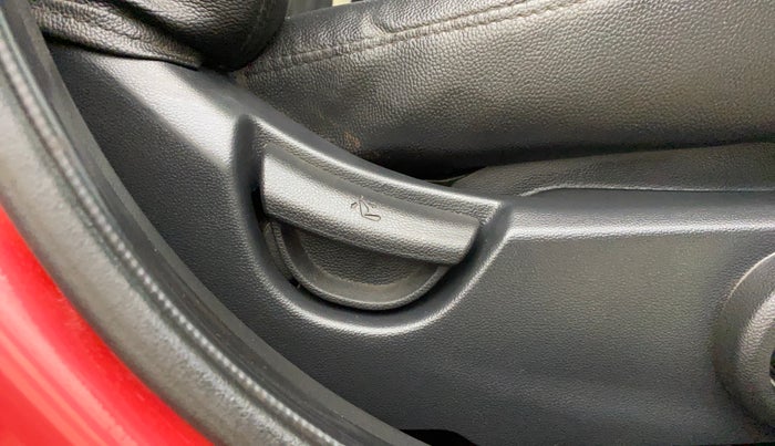 2015 Hyundai Xcent SX 1.2 (O), Petrol, Manual, 72,851 km, Driver Side Adjustment Panel