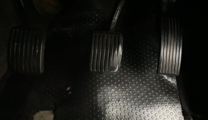 2015 Hyundai Xcent SX 1.2 (O), Petrol, Manual, 72,851 km, Pedals