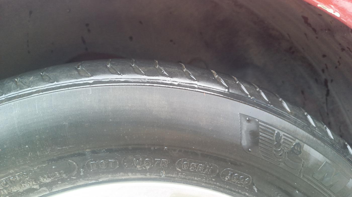 2013 Hyundai New Elantra 1.8 SX MT VTVT, Petrol, Manual, 1,25,457 km, Right Rear Tyre Tread