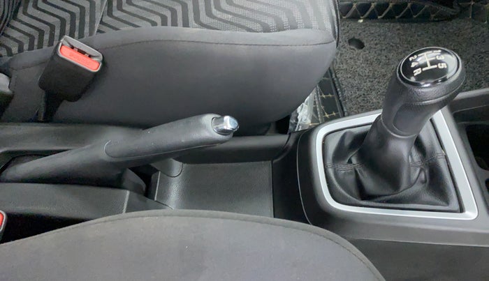2021 Maruti Swift VXI D, Petrol, Manual, 3,967 km, Gear Lever