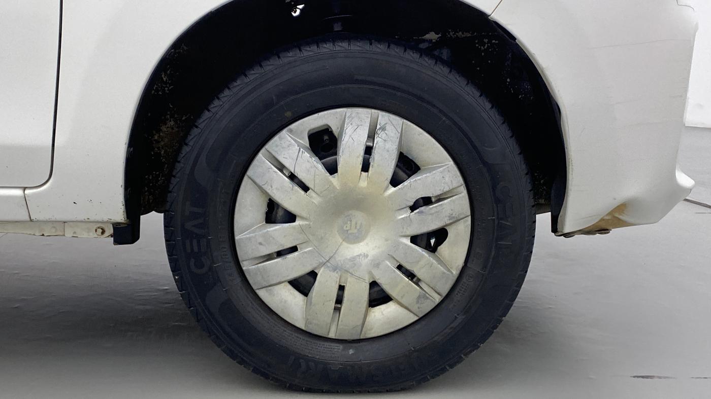 2019 Maruti Alto LXI, Petrol, Manual, 52,162 km, Right Front Wheel