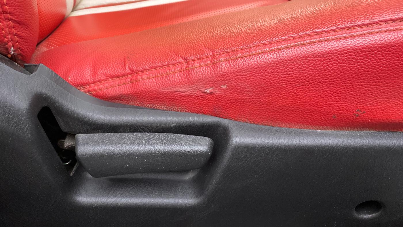 2019 Maruti Alto LXI, Petrol, Manual, 52,162 km, Driver Side Adjustment Panel