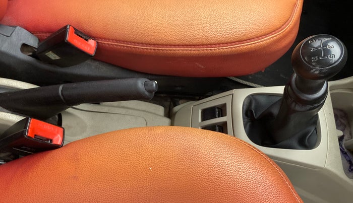 2019 Maruti Alto LXI, Petrol, Manual, 52,162 km, Gear Lever