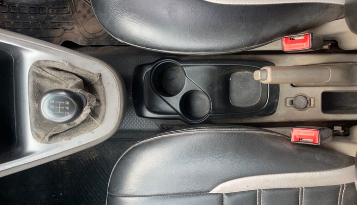 2012 Hyundai i10 ERA 1.1, Petrol, Manual, 97,752 km, Gear Lever