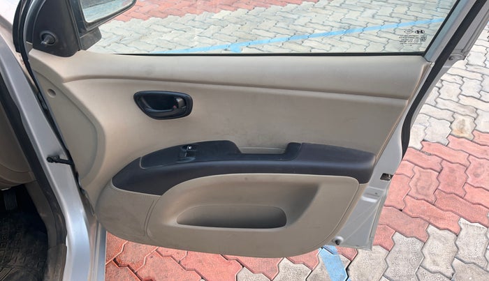 2012 Hyundai i10 ERA 1.1, Petrol, Manual, 97,752 km, Driver Side Door Panels Control