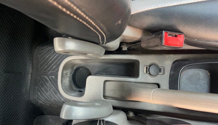 2012 Hyundai i10 ERA 1.1, Petrol, Manual, 97,752 km, Driver Side Adjustment Panel