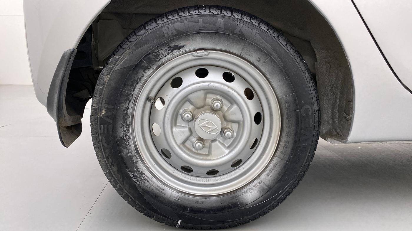 2015 Hyundai Eon ERA PLUS, Petrol, Manual, 29,170 km, Right Rear Wheel
