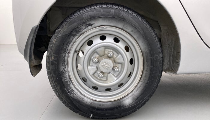 2015 Hyundai Eon ERA PLUS, Petrol, Manual, 29,170 km, Right Rear Wheel