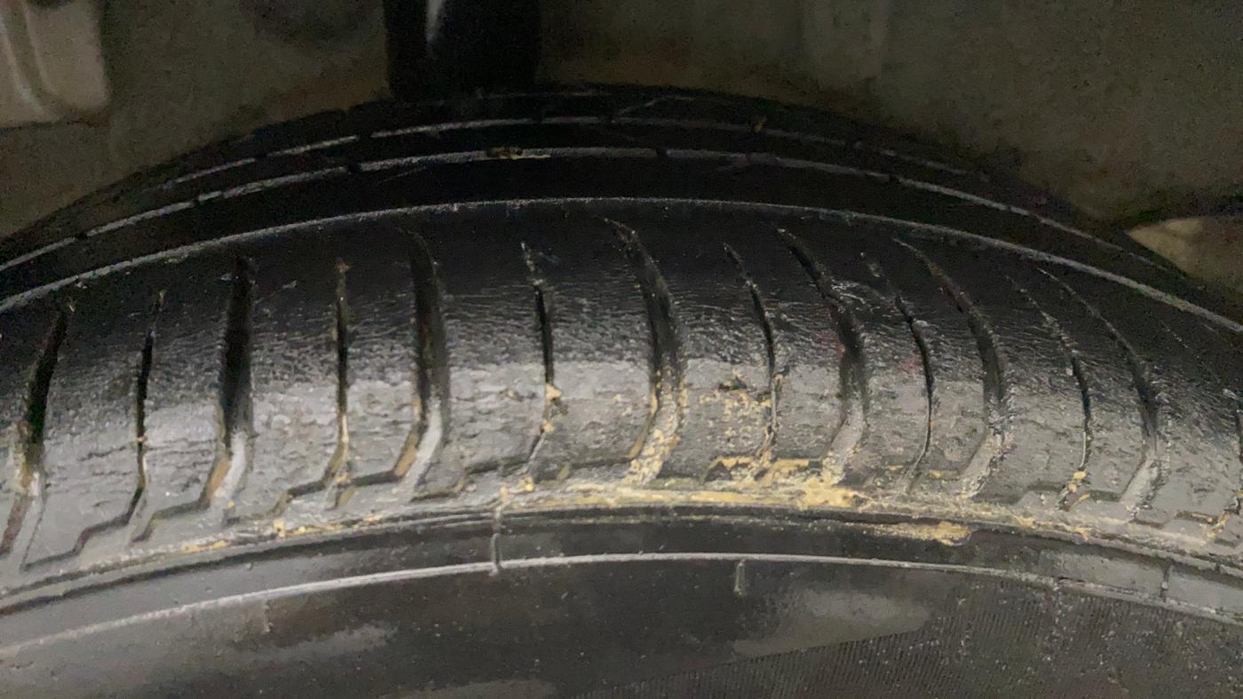 2021 Hyundai NEW I20 SPORTZ 1.2 AT, Petrol, Automatic, 47,060 km, Right Rear Tyre Tread