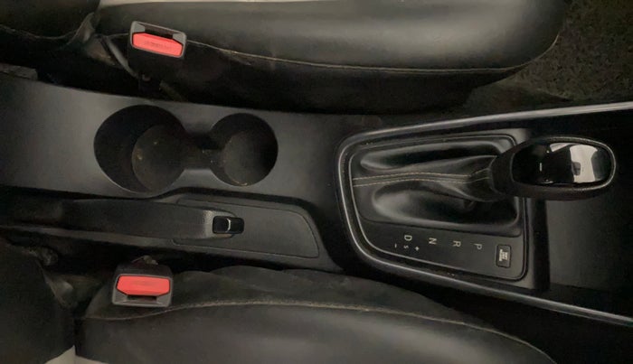 2021 Hyundai NEW I20 SPORTZ 1.2 AT, Petrol, Automatic, 47,060 km, Gear Lever