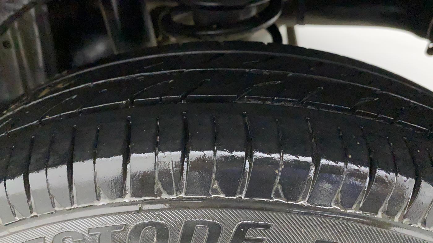 2021 Maruti Alto LXI CNG, CNG, Manual, 86,517 km, Left Rear Tyre Tread