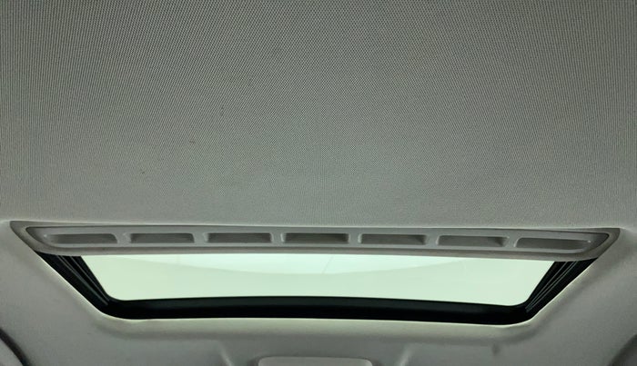 2022 Tata NEXON XMA SUNROOF DIESEL, Diesel, Automatic, 26,596 km, Moonroof/ Sunroof