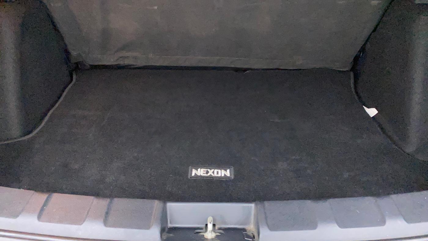 2022 Tata NEXON XMA SUNROOF DIESEL, Diesel, Automatic, 26,596 km, Boot Inside