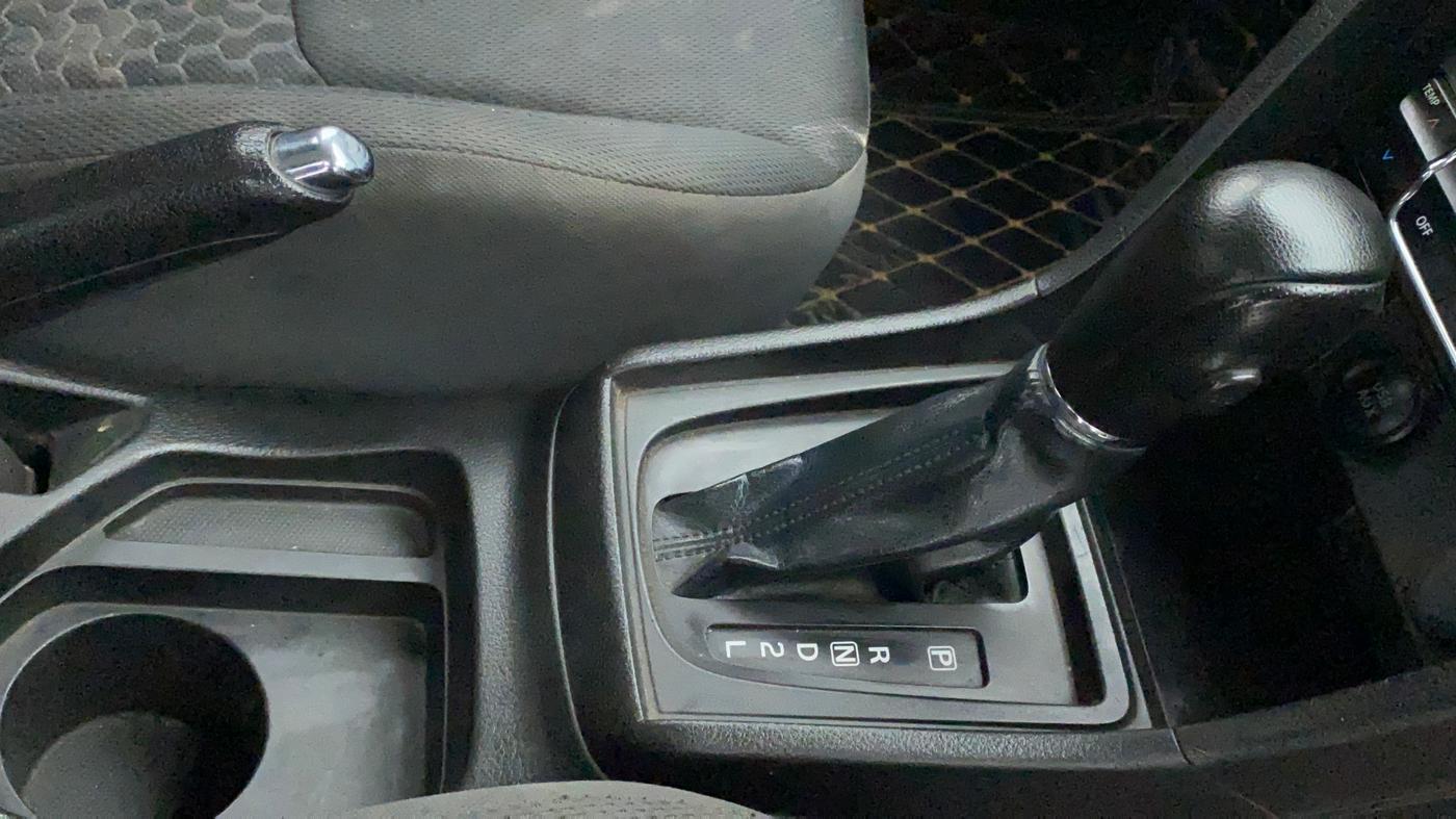2020 Maruti Vitara Brezza ZXI AT SHVS, Petrol, Automatic, 49,024 km, Gear Lever