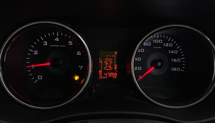 2017 Mahindra TUV300 T8, Diesel, Manual, 47,261 km, Odometer Image