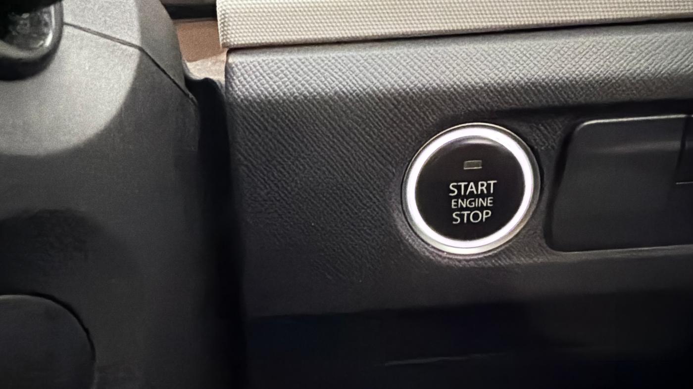 2024 Tata PUNCH ACCOMPLISHED DAZZLE PACK AMT, Petrol, Automatic, 26,229 km, Keyless Start/ Stop Button