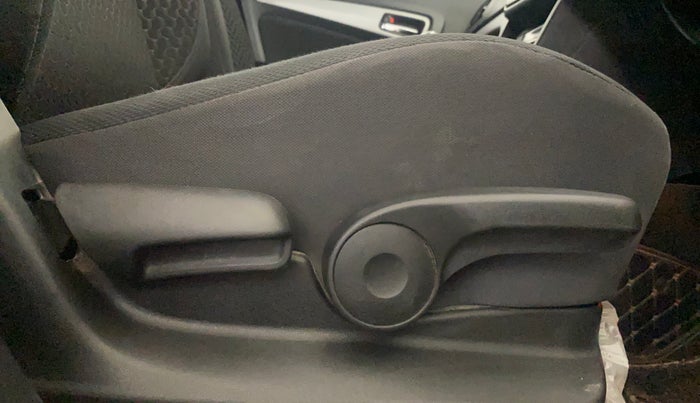 2021 Maruti Vitara Brezza ZXI, Petrol, Manual, 43,887 km, Driver Side Adjustment Panel