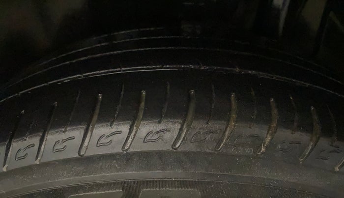 2021 Maruti Vitara Brezza ZXI, Petrol, Manual, 43,887 km, Left Rear Tyre Tread