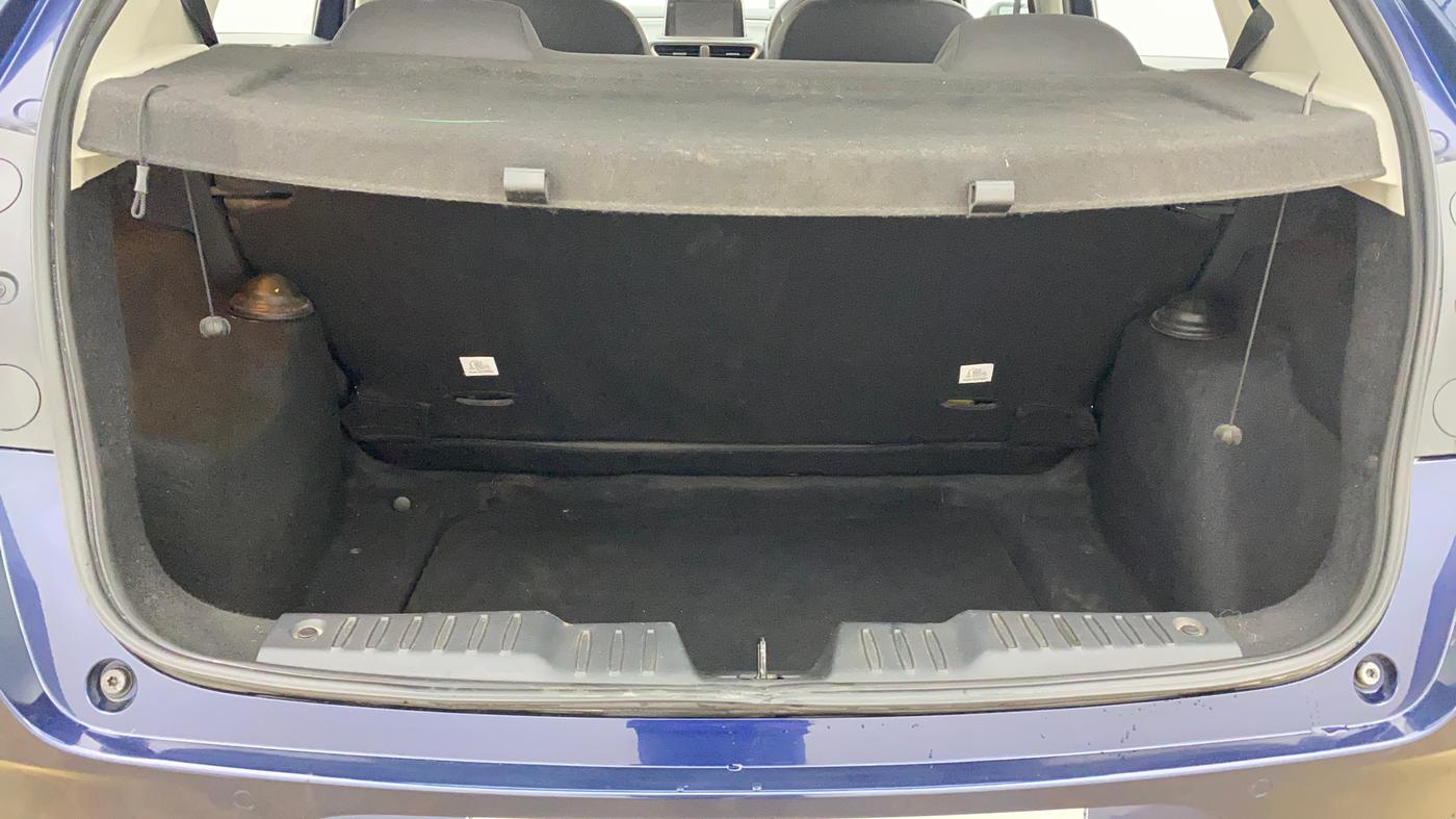 2023 Tata ALTROZ XT PETROL, Petrol, Manual, 14,624 km, Boot Inside