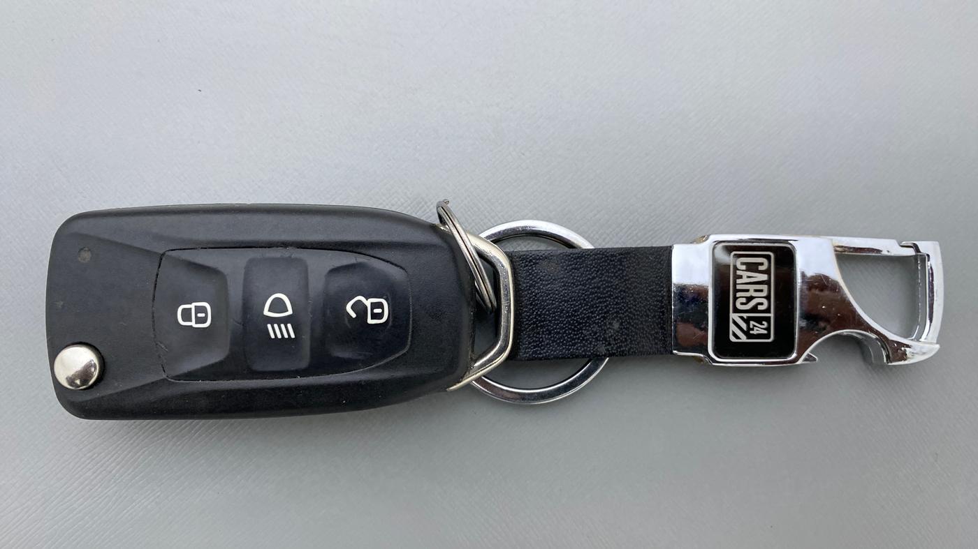 2019 Tata Harrier XM 2.0L Kryotec, Diesel, Manual, 63,552 km, Key Close Up