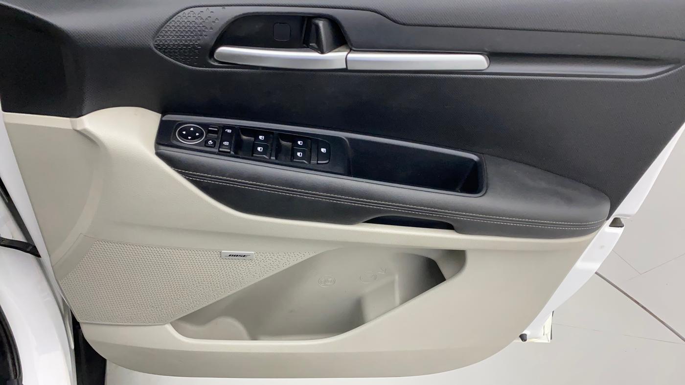 2021 KIA SONET HTX PLUS 1.5, Diesel, Manual, 28,073 km, Driver Side Door Panels Control