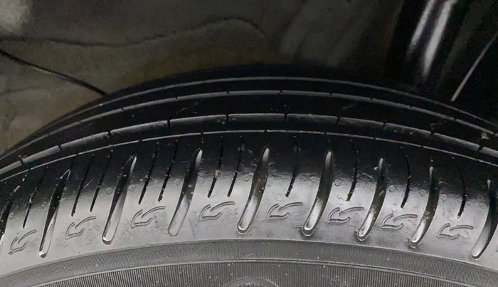2021 KIA SONET HTX PLUS 1.5, Diesel, Manual, 28,073 km, Left Rear Tyre Tread