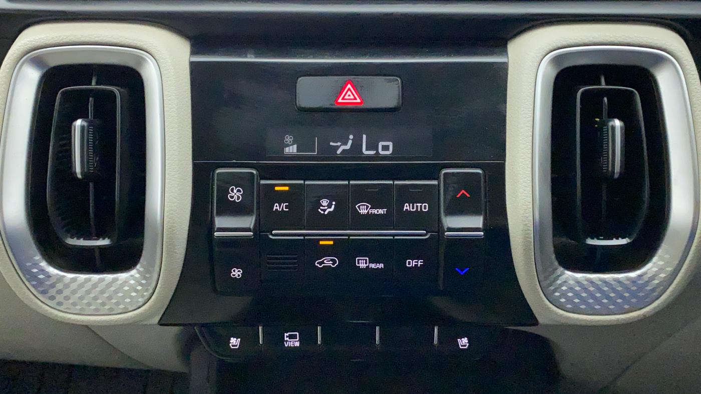 2021 KIA SONET HTX PLUS 1.5, Diesel, Manual, 28,073 km, Automatic Climate Control