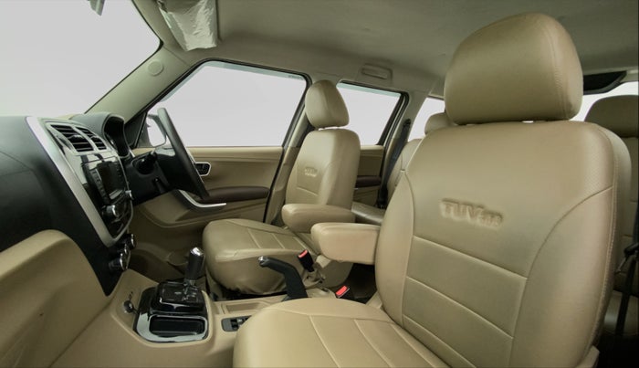 2017 Mahindra TUV300 T8 AT, Diesel, Automatic, 43,657 km, Right Side Front Door Cabin