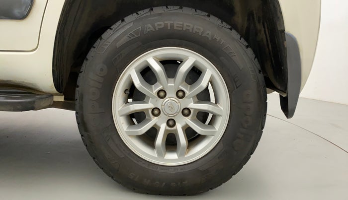 2017 Mahindra TUV300 T8 AT, Diesel, Automatic, 43,657 km, Left Rear Wheel