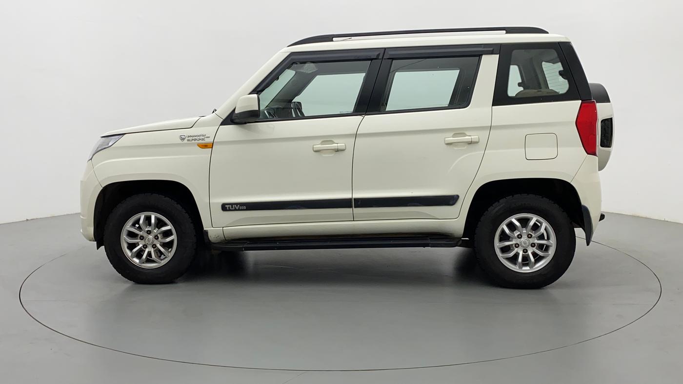 2017 Mahindra TUV300 T8 AT, Diesel, Automatic, 43,657 km, Left Side