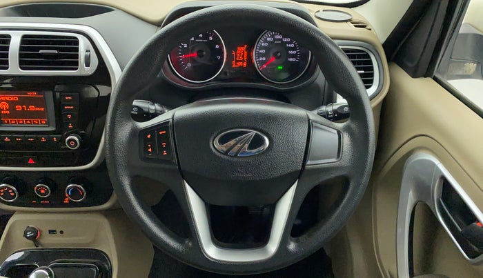 2017 Mahindra TUV300 T8 AT, Diesel, Automatic, 43,657 km, Steering Wheel Close Up