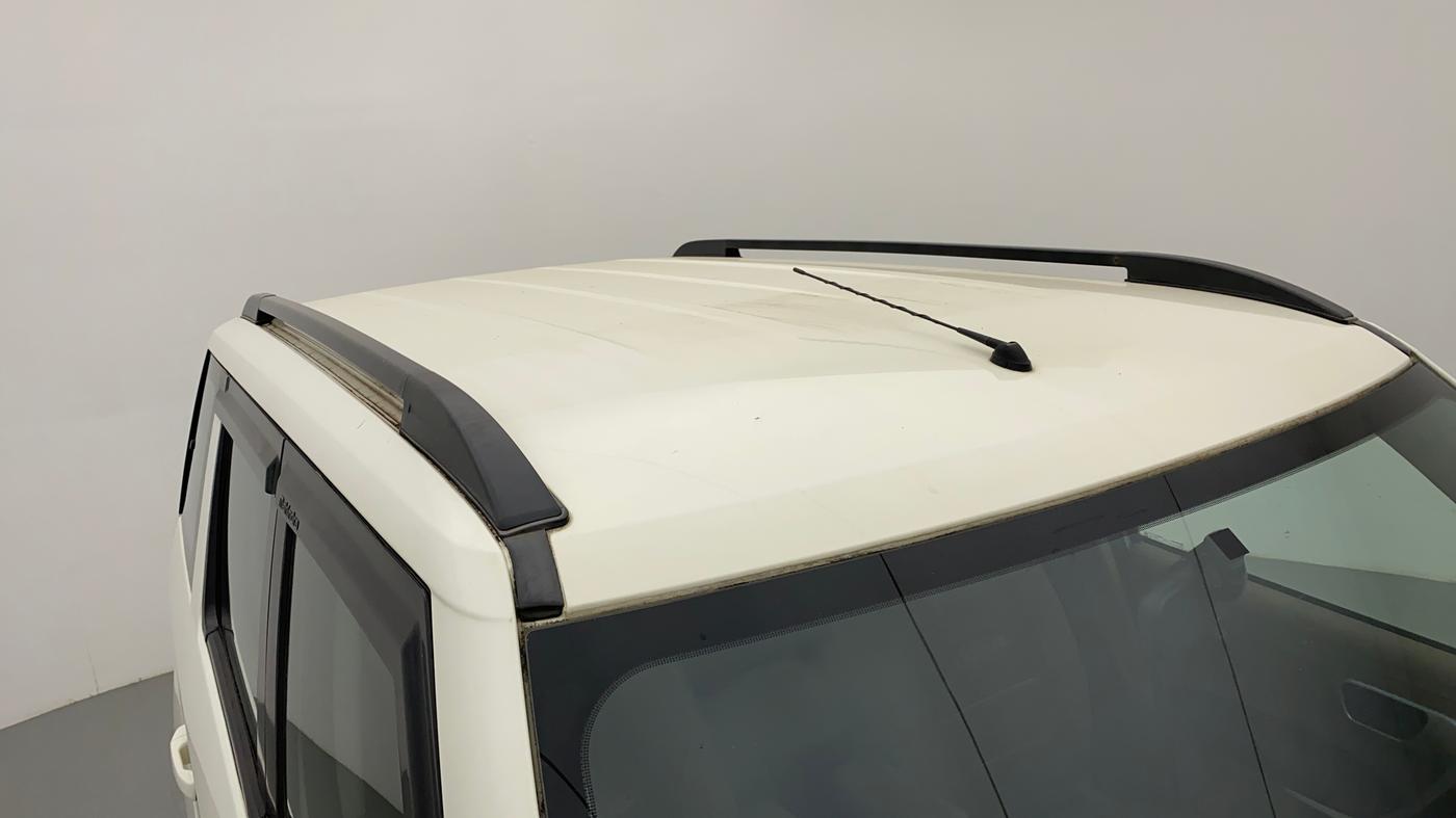 2017 Mahindra TUV300 T8 AT, Diesel, Automatic, 43,657 km, Roof