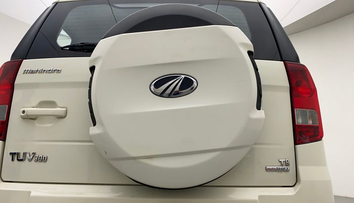 2017 Mahindra TUV300 T8 AT, Diesel, Automatic, 43,657 km, Spare Tyre