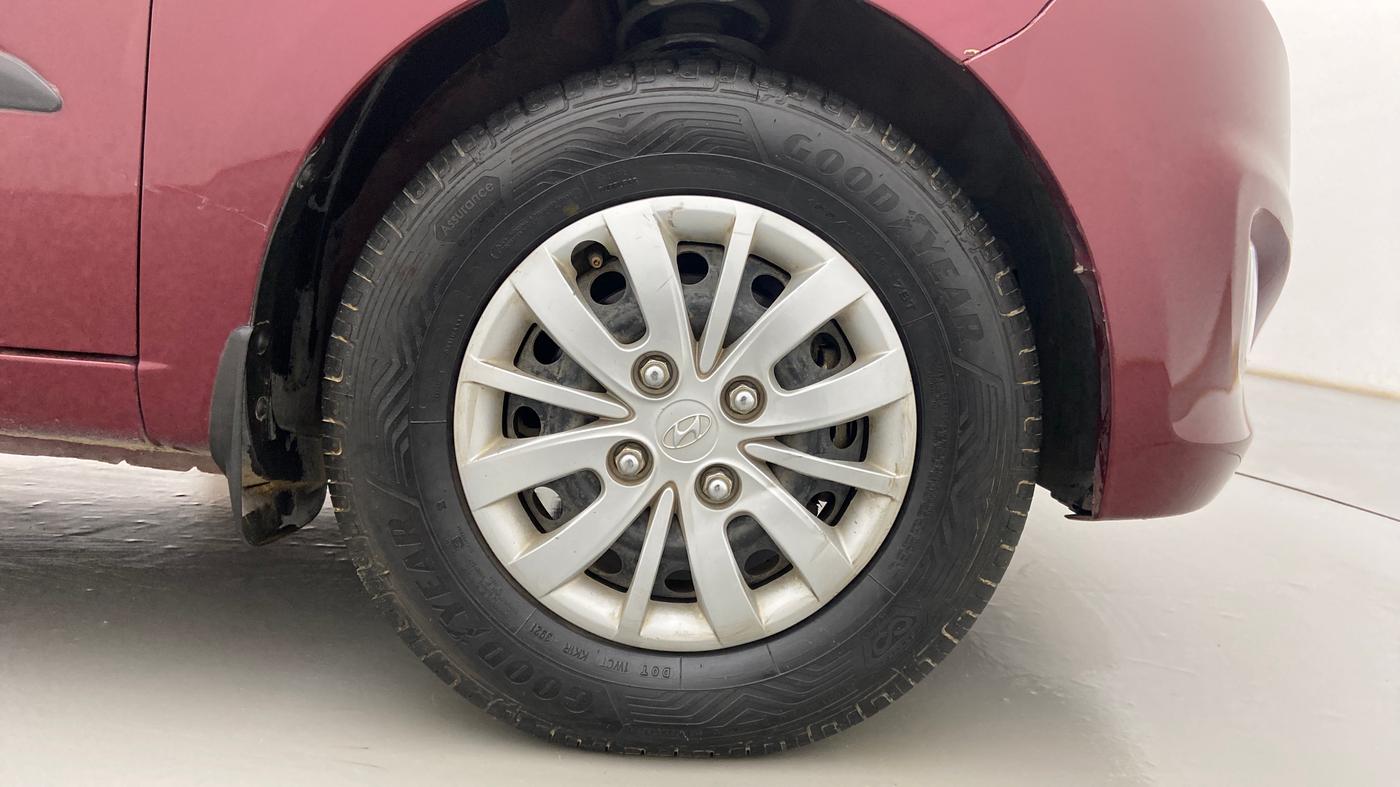 2014 Hyundai i10 SPORTZ 1.1, Petrol, Manual, 39,568 km, Right Front Wheel